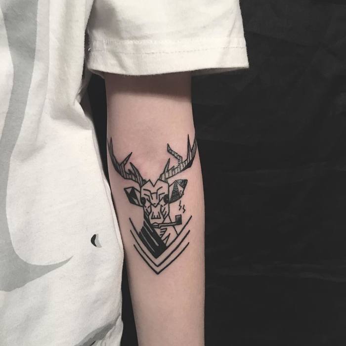 Old School Deer Tattoo on Arm by ttaooist_gu