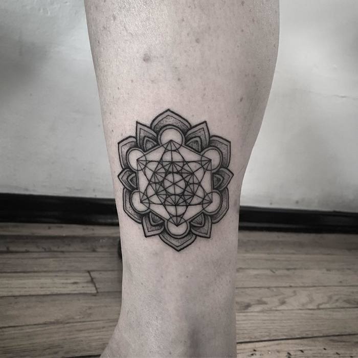 Mandala tattoo on leg by RaulWesche
