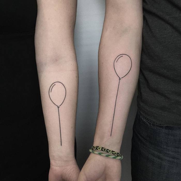 Matching Balloons on couple by Curt Montgomery