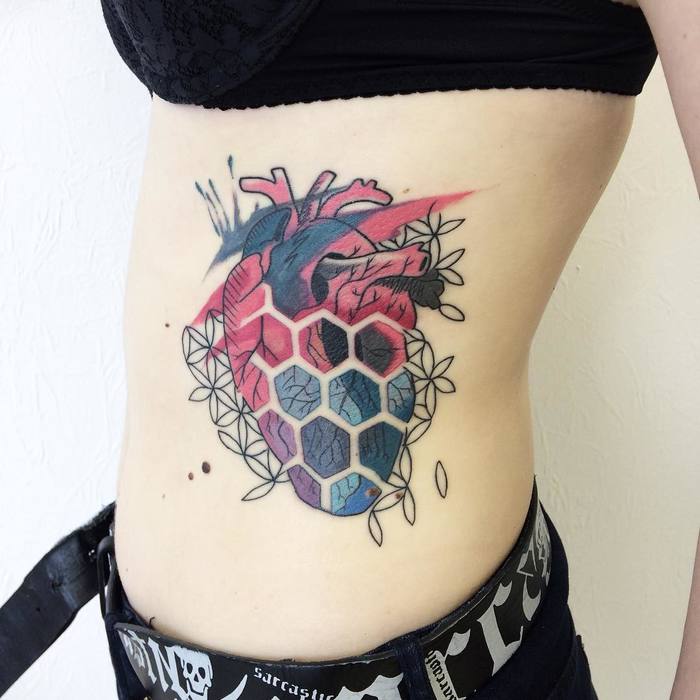 Anatomical Heart by victoriascarlet93