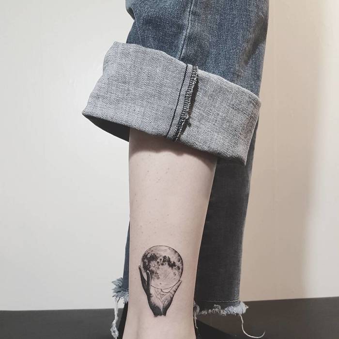 Full Moon Tattoo by tattooist_ty
