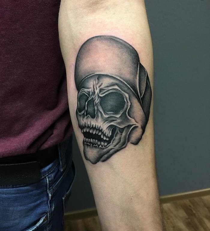Black and Grey Skull Tattoo by diana.volt 