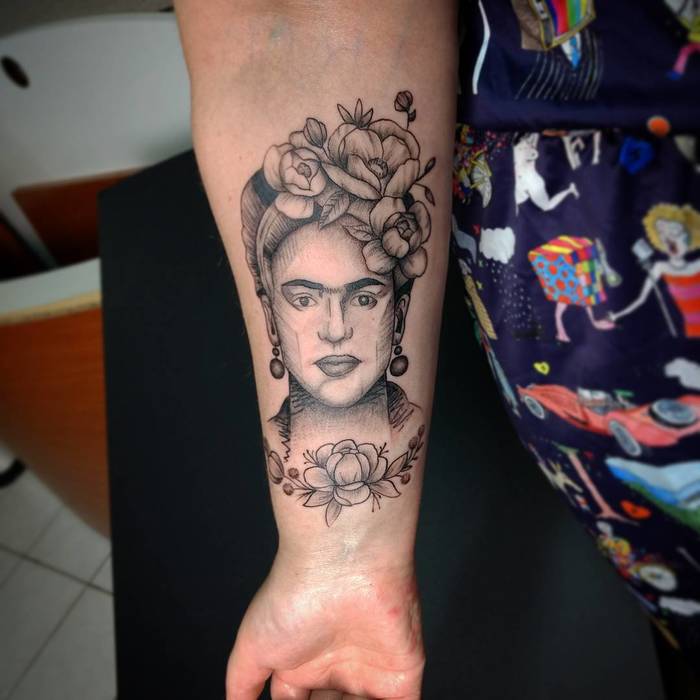 Frida Kahlo Tattoo by renanpirestattoo