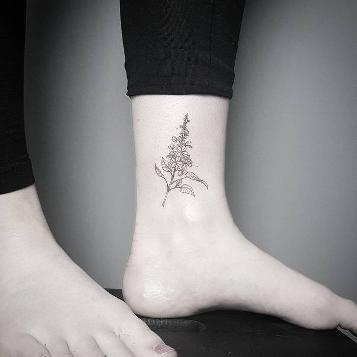 Lilac Tattoo by fraukekatze