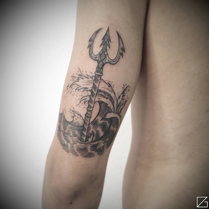 Trident and Waves by danielrlgarcia.tattoos
