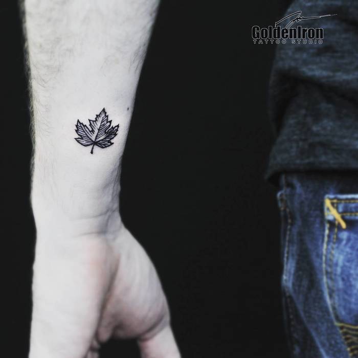 Maple Leaf Tattoo by j.mo_ink