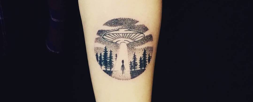 40 Extraordinary UFO Tattoo Designs For Alien Enthusiasts