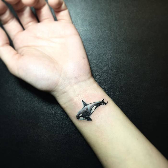 Killer Whale Tattoo on Wrist by pezzeep